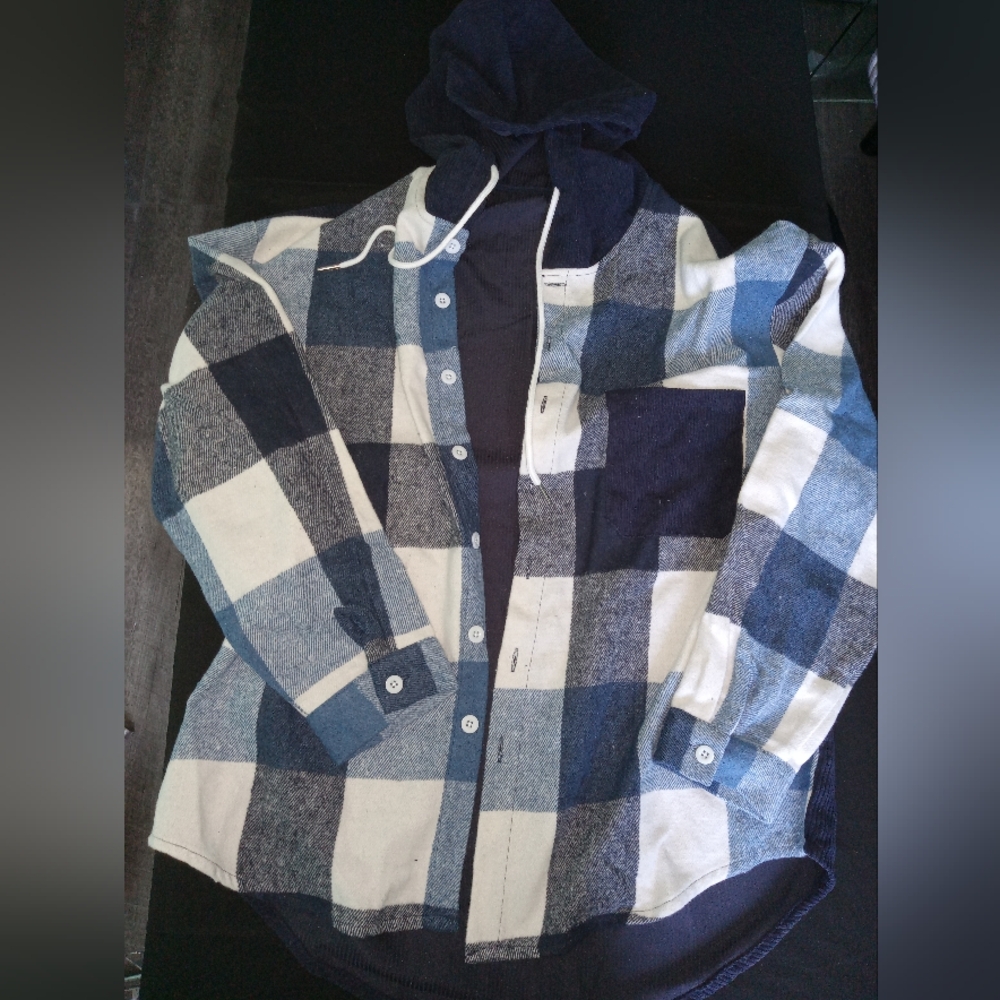 Men's shirt